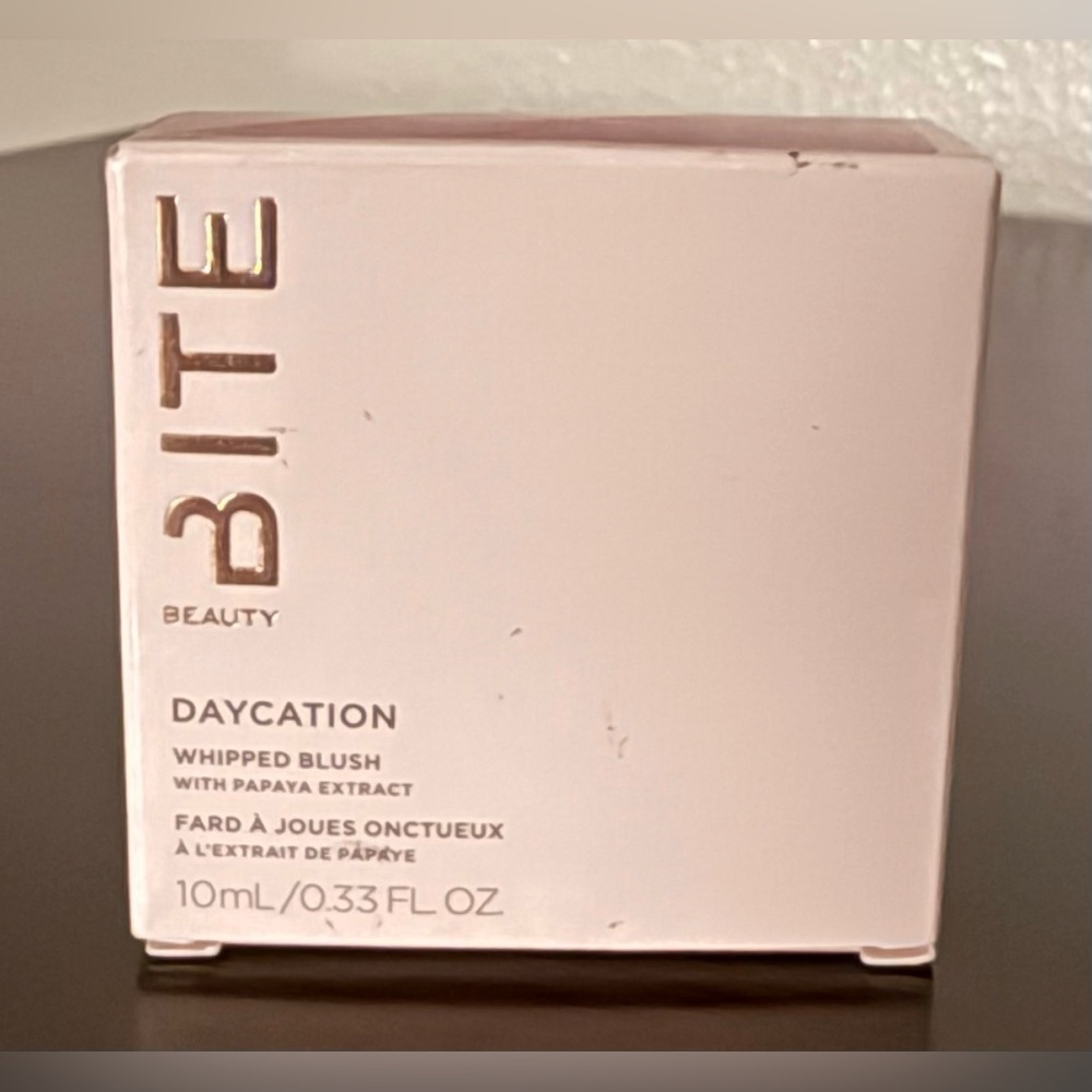Bite Beauty Daycation Whipped Blush Hibiscus Slush Cream Blush Papaya Extract - Picture 4 of 4
